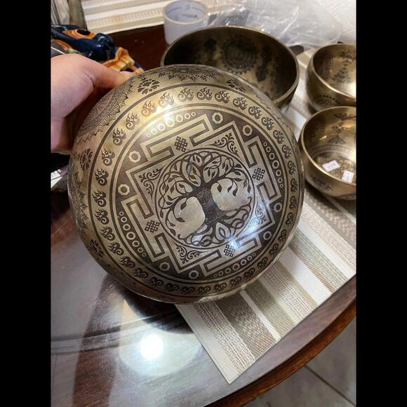Handmade singing bowl ( free stick and kushan ) - Picture 10 of 10